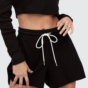 Mate the Label Organic Thermal Short in Jet Black